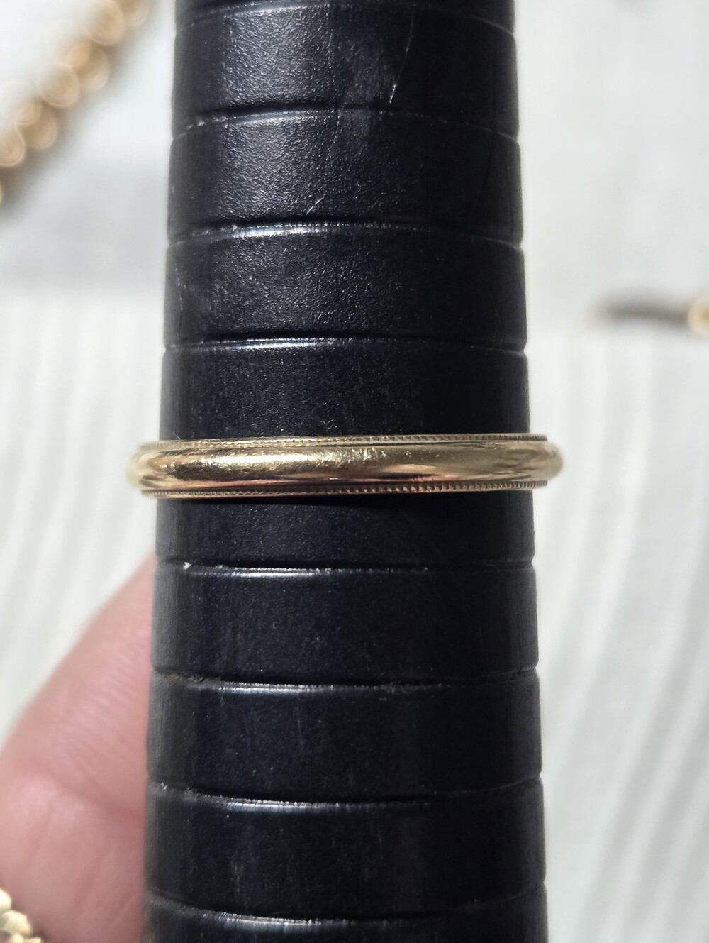 14k Solid Gold Band Stackable Women's Ring - Picture 7 of 8